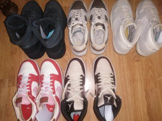 Lote de zapatillas Nike y Adidas.