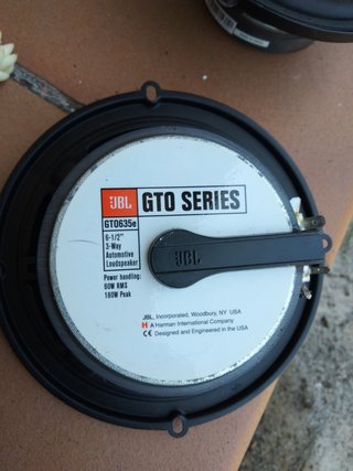 Altavoces JBL 3 vías