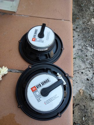 Altavoces JBL 3 vías
