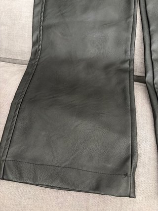 Pantalón cuero Subdued negro