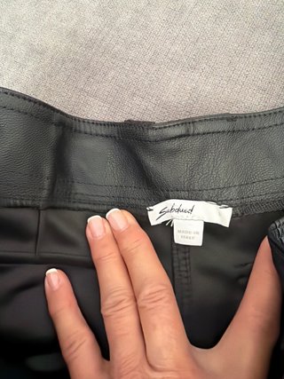 Pantalón cuero Subdued negro