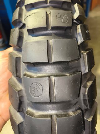 Metzeler Karoo 4 Neumáticos 170/60R17 y 120/70R19
