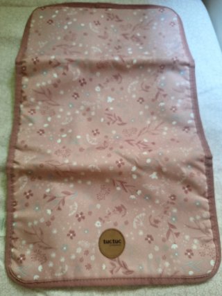 Cambiador portátil Tuc Tuc rosa floral