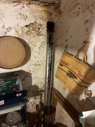 Estufa de leña metálica