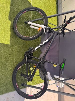 Bicicleta de Montaña Rockrider Negra para adultos