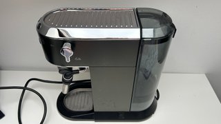 Cafetera DeLonghi Dedica Style EC685