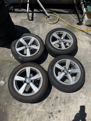 Llantas Volvo V40