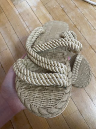 Sandalias Beige Cuerda