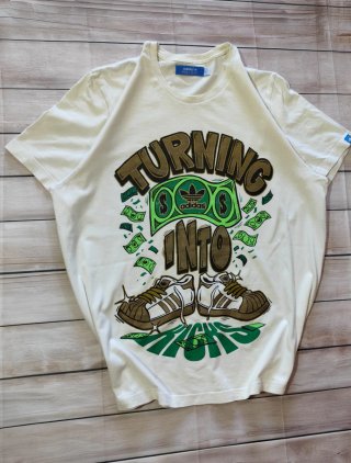 Camiseta Adidas Turning Into Rich Hombre Talla L