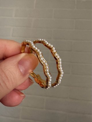 Orecchini Hoop Placcati Oro 18k con Perline
