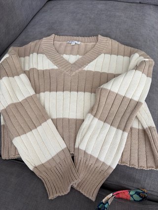 Jersey Suddued Talla M Rayas Beige Blanco