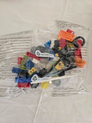 LEGO SERIUS PLAY 219 piezas