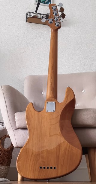 5 Cuerdas Marcus Miller V5 Alder-5 NT