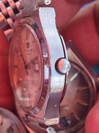 Lote 3 Relojes Tissot, Cyma, Citizen
