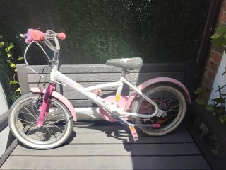 Bicicleta niña hasta 7 años. Color rosa.