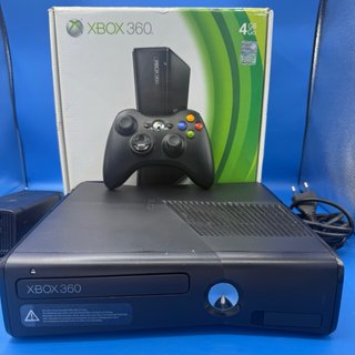 Xbox 360 Slim 4GB con scatola