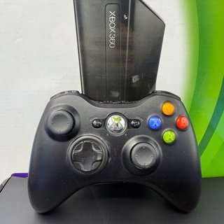 Xbox 360 Slim 4GB con scatola