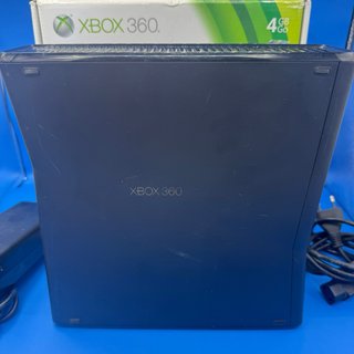 Xbox 360 Slim 4GB con scatola