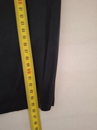 Pantalón símil cuero negro