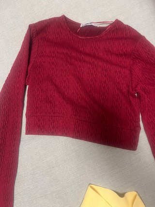 Camiseta corta roja texturizada