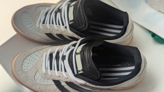 Adidas x Bad Bunny Talla 41.5 Beige