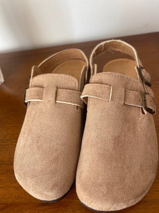 Zuecos marrones talla 40