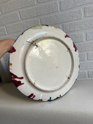 Plato decorativo de cerámica con cangrejo