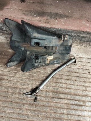 Depósito y caballete Husqvarna