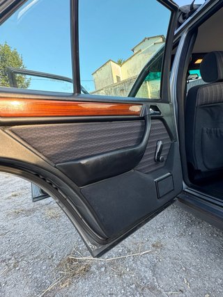Mercedes-Benz Clase E 1993