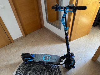 Patín eléctrico BMV 6 va de lujo