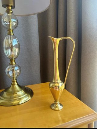 Jarrón decorativo dorado metal
