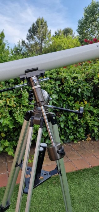 Telescopio B. Crown Optics con trípode