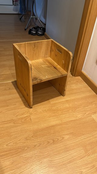 Banco de madera para niños