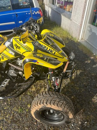 Suzuki LTZ 400 Quad Amarillo