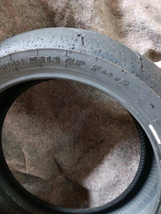 Dunlop D213 GP Pro2 Neumático Moto