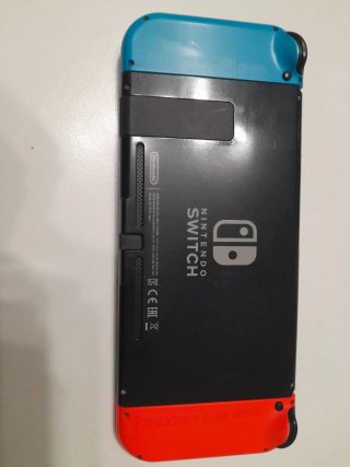 Nintendo Switch Azul y Rojo