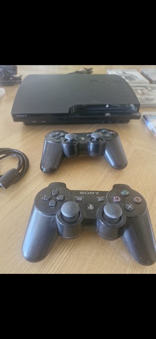Consola PS3 Slim 120GB + Juegos + Mandos + Camara