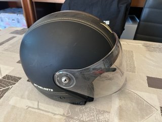 Casco de moto MT Helmets negro