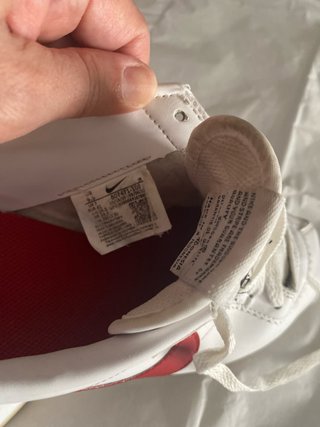 Zapatillas Nike Cortez Blancas y Rojas .talla 9.5