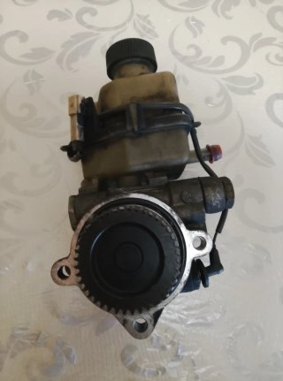 Bomba de dirección CC30