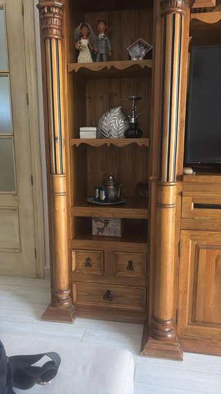 Salón comedor rústico madera y cristal