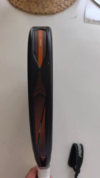 Pala Bullpadel Vertex 04 2025