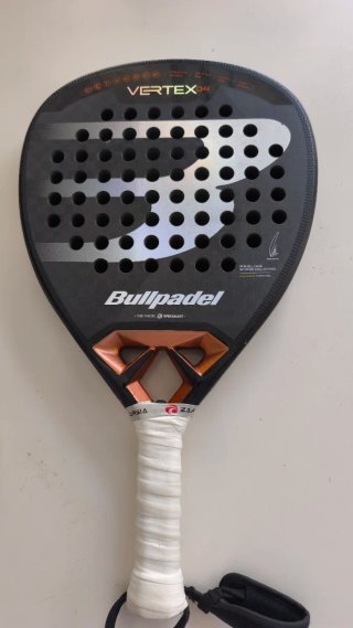 Pala Bullpadel Vertex 04 2025