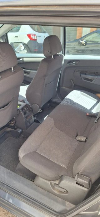 Opel Zafira 2010