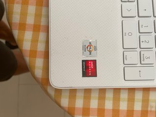Portátil HP 15s-EQ1XXX AMD Athlon Silver