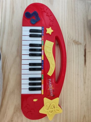 Piano infantil Piano Star rojo