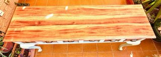 Mesa auxiliar de madera con 6 cajones