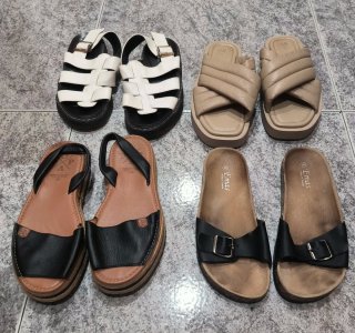 Sandalias negras y blancas