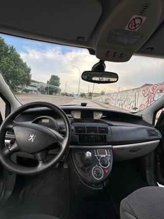 Peugeot 807 2009