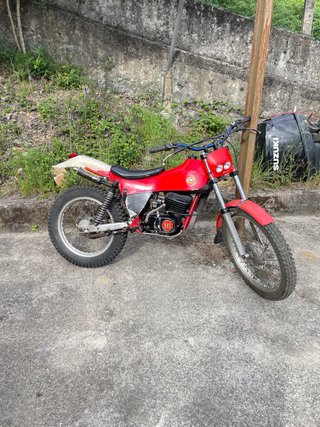 Montesa Trial Clásica Roja
